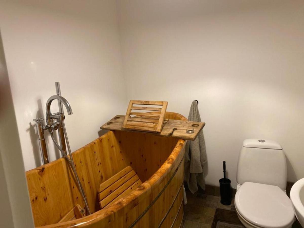 2-Bed Cottage In In Welsh Valley Nr Swansea Eksteriør billede